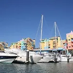 In Downtown - Serenity * Αλμπουφέιρα